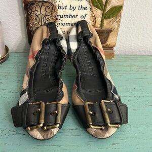 Burberry Shoes SZ 37.5